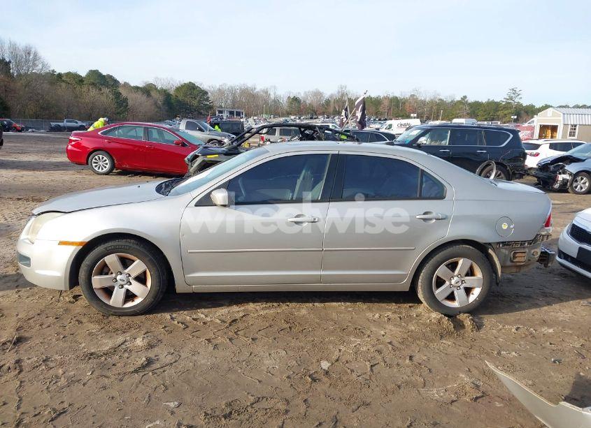 Photo 15 of 2007 Ford Fusion SE (VIN 3FAHP07ZX7R178078)