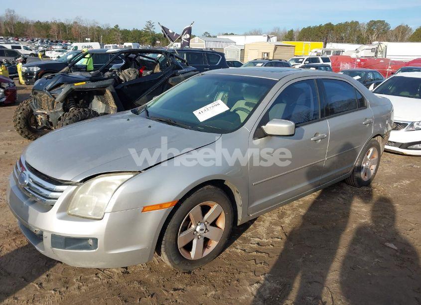 Photo 2 of 2007 Ford Fusion SE (VIN 3FAHP07ZX7R178078)