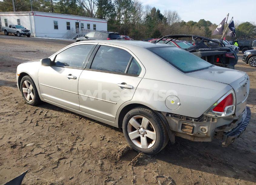 Photo 3 of 2007 Ford Fusion SE (VIN 3FAHP07ZX7R178078)