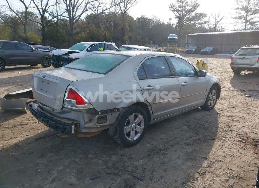 Photo 4 of 2007 Ford Fusion SE (VIN 3FAHP07ZX7R178078)