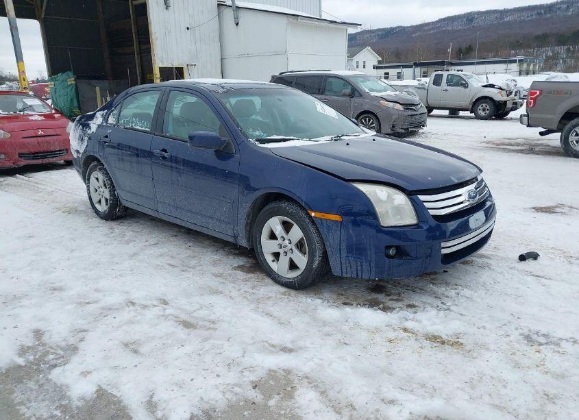 2007 Ford Fusion SE (VIN 3FAHP07ZX7R252471) main photo