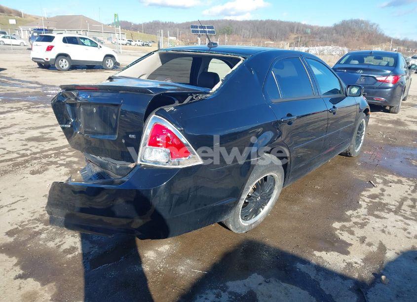 Photo 4 of 2008 Ford Fusion SE (VIN 3FAHP07ZX8R214398)