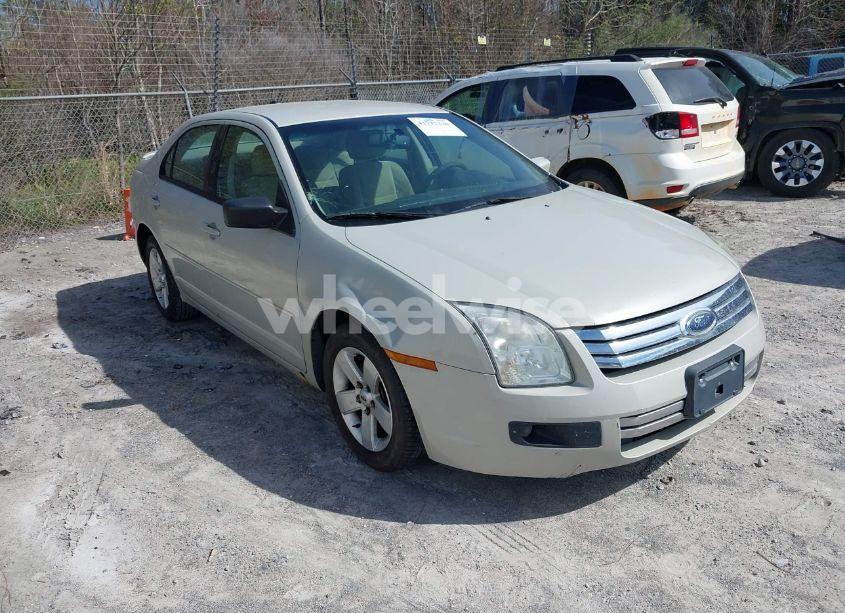 2008 Ford Fusion SE (VIN 3FAHP07ZX8R232464) main photo