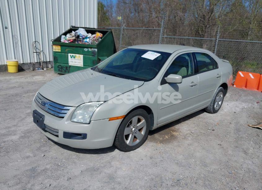 Photo 2 of 2008 Ford Fusion SE (VIN 3FAHP07ZX8R232464)
