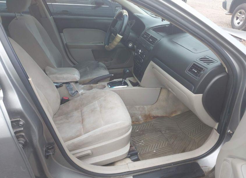 Photo 5 of 2008 Ford Fusion SE (VIN 3FAHP07ZX8R242654)