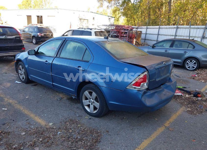 Photo 3 of 2009 Ford Fusion SE (VIN 3FAHP07ZX9R105599)