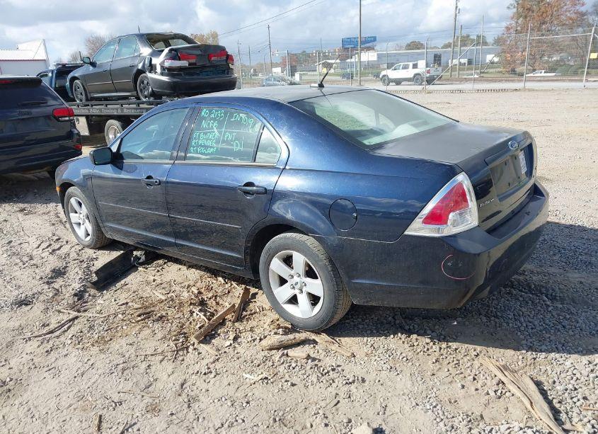 Photo 3 of 2009 Ford Fusion SE (VIN 3FAHP07ZX9R110480)