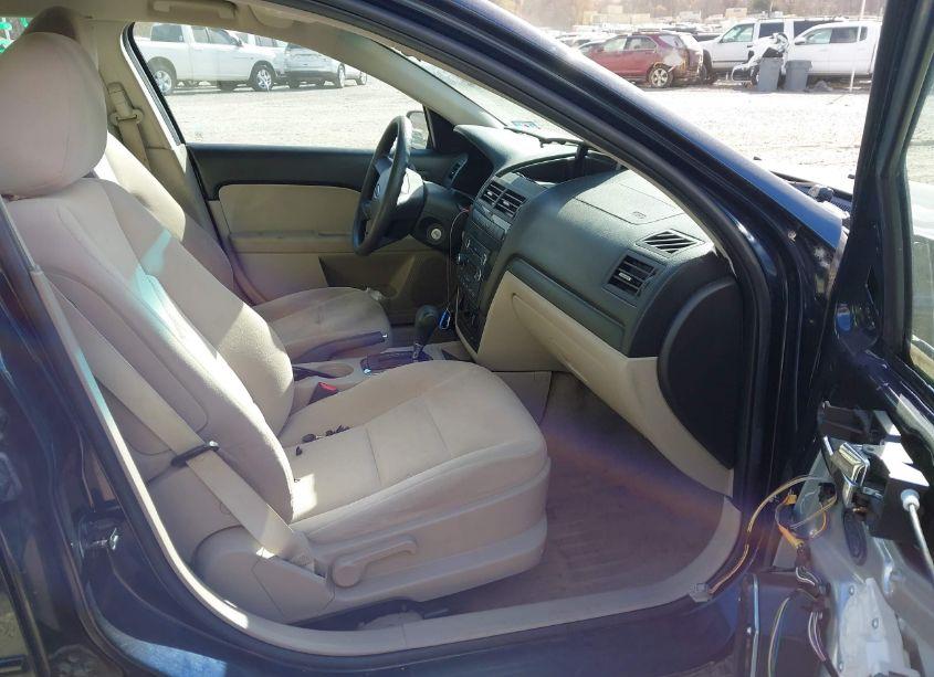 Photo 5 of 2009 Ford Fusion SE (VIN 3FAHP07ZX9R110480)