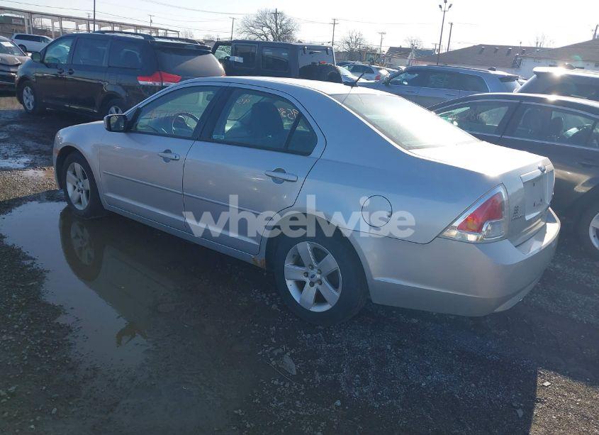 Photo 3 of 2009 Ford Fusion SE (VIN 3FAHP07ZX9R187981)