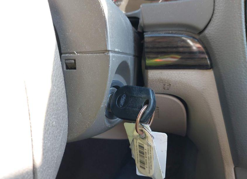 Photo 11 of 2008 Ford Fusion SEL (VIN 3FAHP081X8R136147)