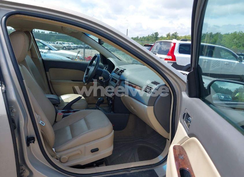 Photo 5 of 2010 Ford Fusion SEL (VIN 3FAHP0CG7AR323654)