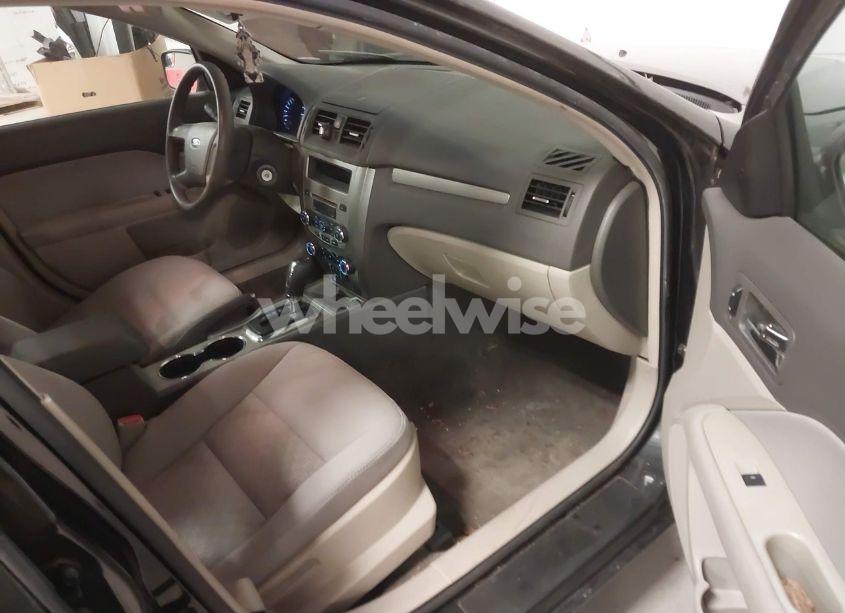 Photo 5 of 2011 Ford Fusion S (VIN 3FAHP0GA0BR112545)