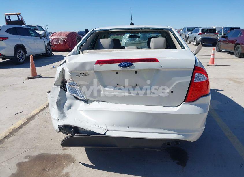 Photo 16 of 2012 Ford Fusion S (VIN 3FAHP0GA0CR137074)