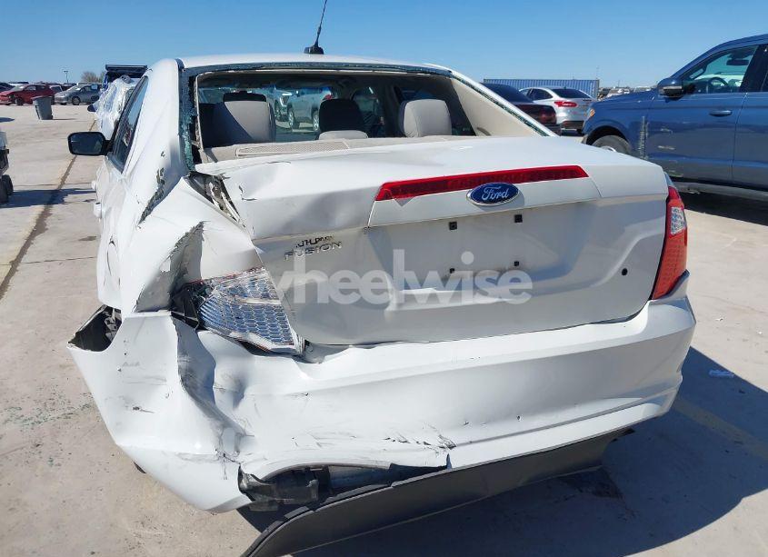 Photo 6 of 2012 Ford Fusion S (VIN 3FAHP0GA0CR137074)