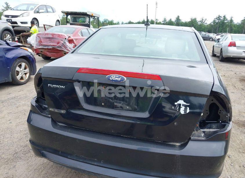 Photo 6 of 2012 Ford Fusion S (VIN 3FAHP0GA0CR153694)