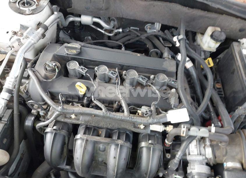 Photo 10 of 2012 Ford Fusion S (VIN 3FAHP0GA0CR297018)