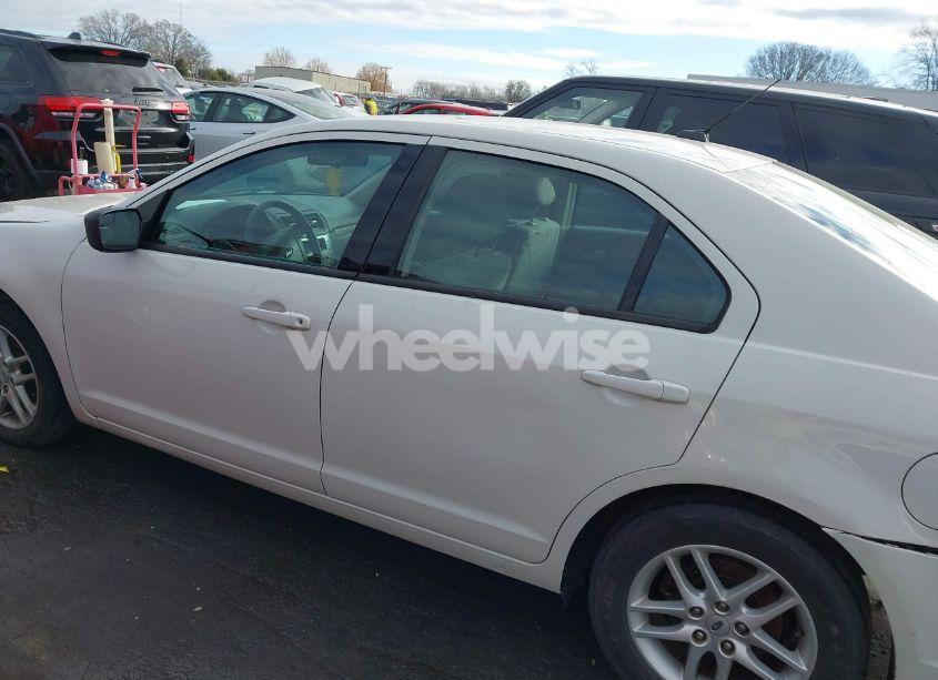 Photo 14 of 2012 Ford Fusion S (VIN 3FAHP0GA0CR297018)