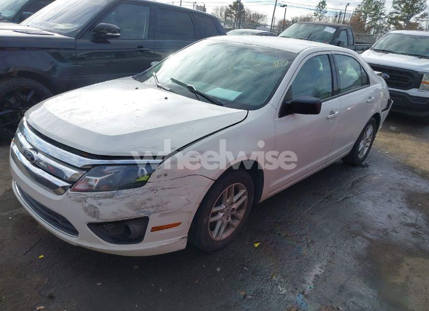 Photo 2 of 2012 Ford Fusion S (VIN 3FAHP0GA0CR297018)