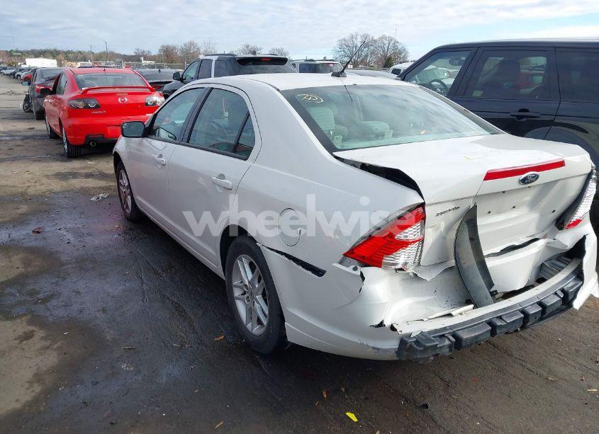 Photo 3 of 2012 Ford Fusion S (VIN 3FAHP0GA0CR297018)