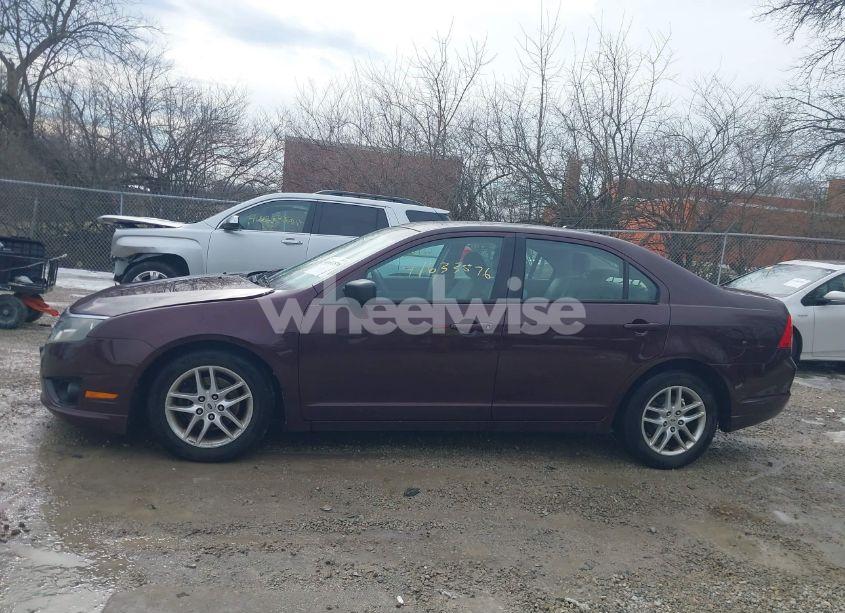 Photo 15 of 2012 Ford Fusion S (VIN 3FAHP0GA0CR305053)