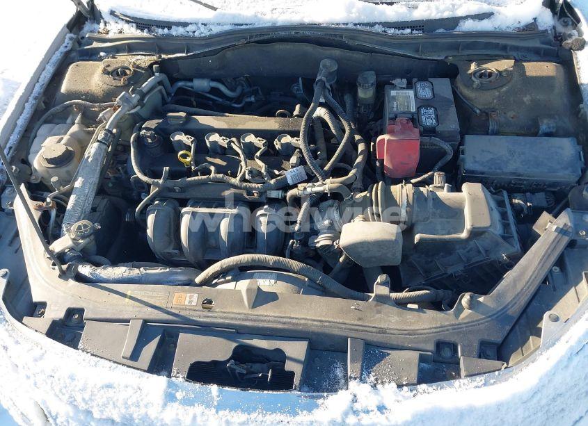 Photo 10 of 2010 Ford Fusion S (VIN 3FAHP0GA1AR198382)