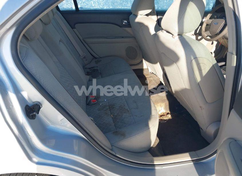 Photo 8 of 2010 Ford Fusion S (VIN 3FAHP0GA1AR198382)