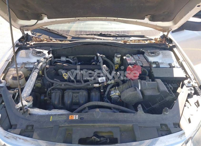 Photo 10 of 2011 Ford Fusion S (VIN 3FAHP0GA1BR316318)