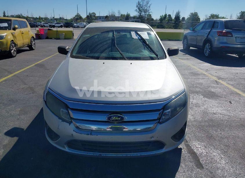 Photo 6 of 2011 Ford Fusion S (VIN 3FAHP0GA1BR316318)