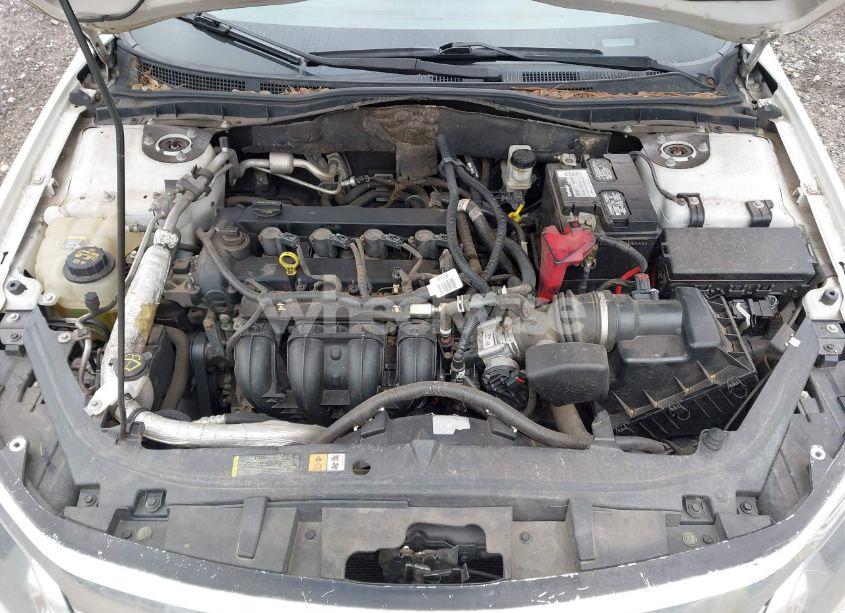 Photo 10 of 2011 Ford Fusion S (VIN 3FAHP0GA1BR337461)