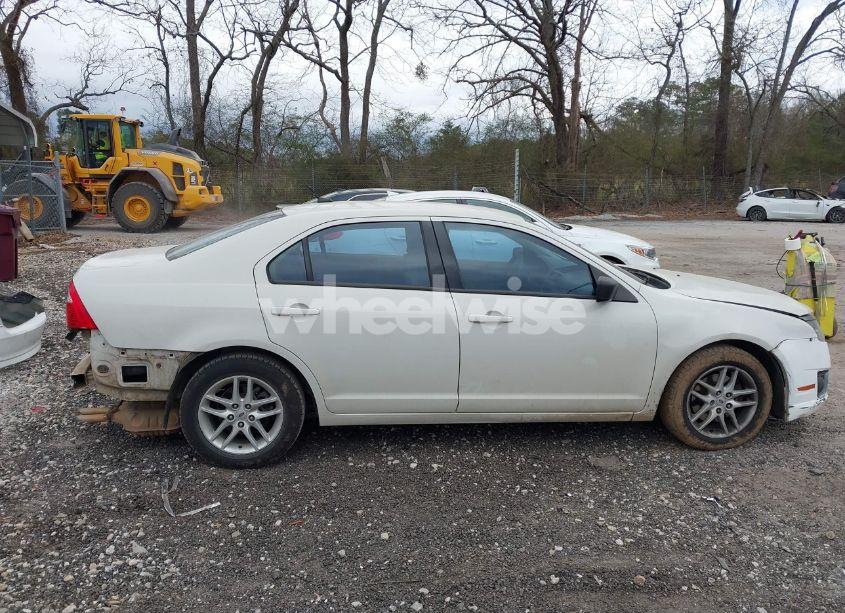 Photo 14 of 2011 Ford Fusion S (VIN 3FAHP0GA1BR337461)