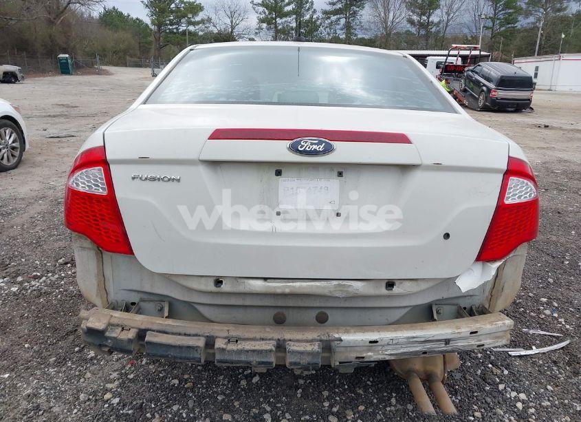 Photo 17 of 2011 Ford Fusion S (VIN 3FAHP0GA1BR337461)