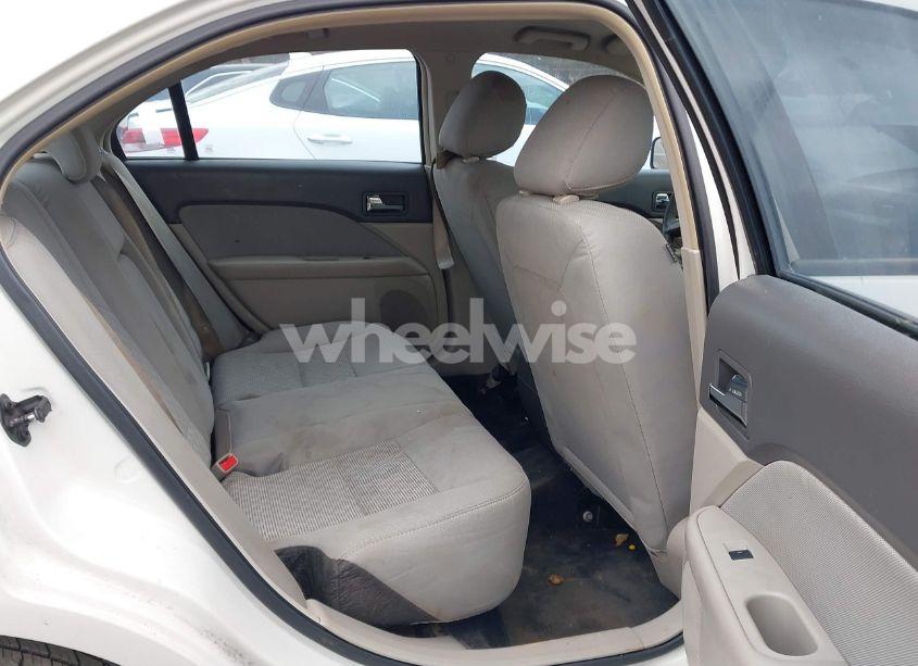 Photo 8 of 2011 Ford Fusion S (VIN 3FAHP0GA1BR337461)