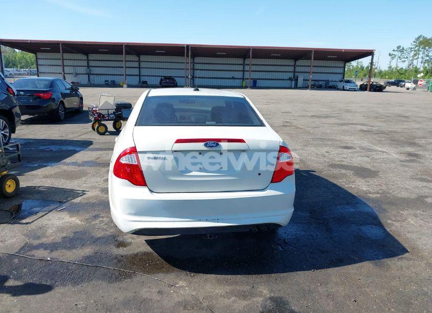 Photo 17 of 2012 Ford Fusion S (VIN 3FAHP0GA1CR212851)