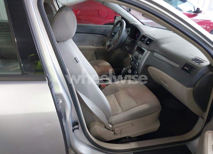 Photo 5 of 2012 Ford Fusion S (VIN 3FAHP0GA1CR347585)