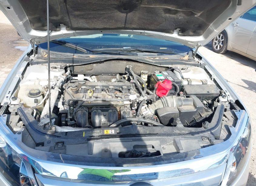 Photo 10 of 2011 Ford Fusion S (VIN 3FAHP0GA2BR210752)