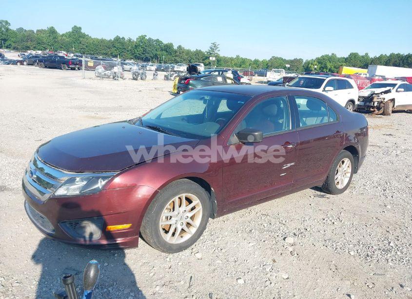 Photo 2 of 2012 Ford Fusion S (VIN 3FAHP0GA2CR148223)