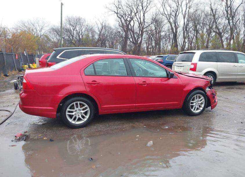 Photo 14 of 2010 Ford Fusion S (VIN 3FAHP0GA3AR276256)