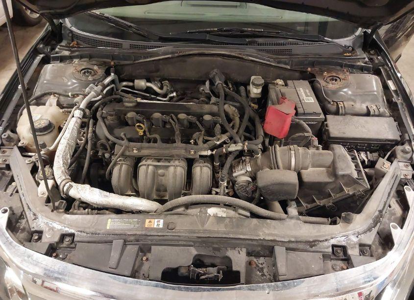 Photo 10 of 2010 Ford Fusion S (VIN 3FAHP0GA3AR286639)