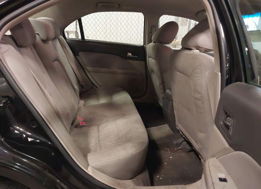 Photo 8 of 2010 Ford Fusion S (VIN 3FAHP0GA3AR286639)