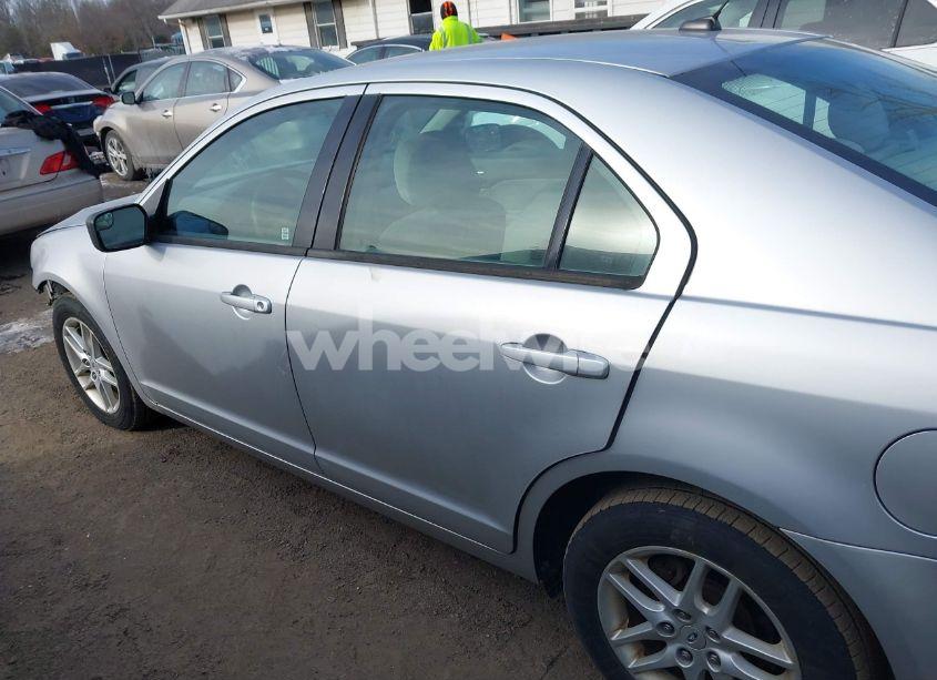 Photo 14 of 2011 Ford Fusion S (VIN 3FAHP0GA3BR188616)