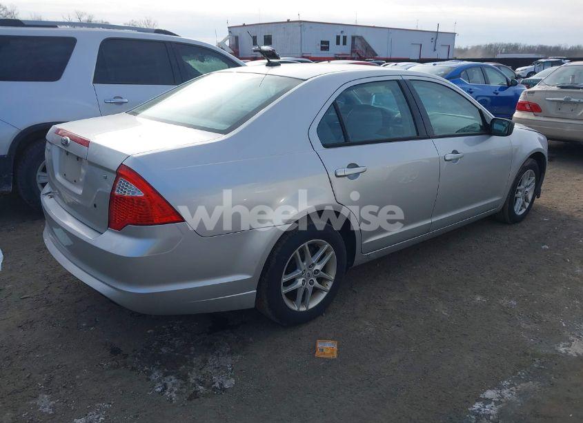 Photo 4 of 2011 Ford Fusion S (VIN 3FAHP0GA3BR188616)