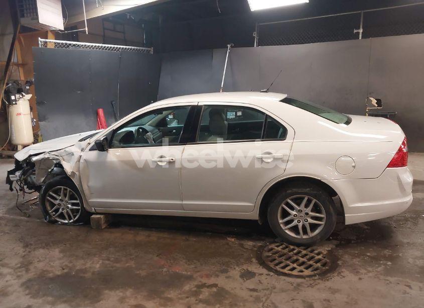 Photo 14 of 2011 Ford Fusion S (VIN 3FAHP0GA3BR259751)