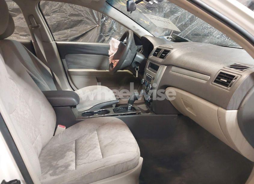 Photo 5 of 2011 Ford Fusion S (VIN 3FAHP0GA3BR259751)