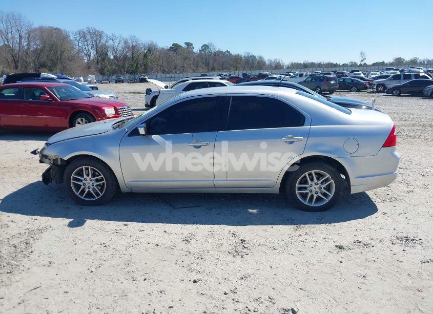 Photo 14 of 2011 Ford Fusion S (VIN 3FAHP0GA3BR311556)