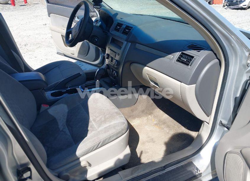 Photo 5 of 2011 Ford Fusion S (VIN 3FAHP0GA3BR311556)