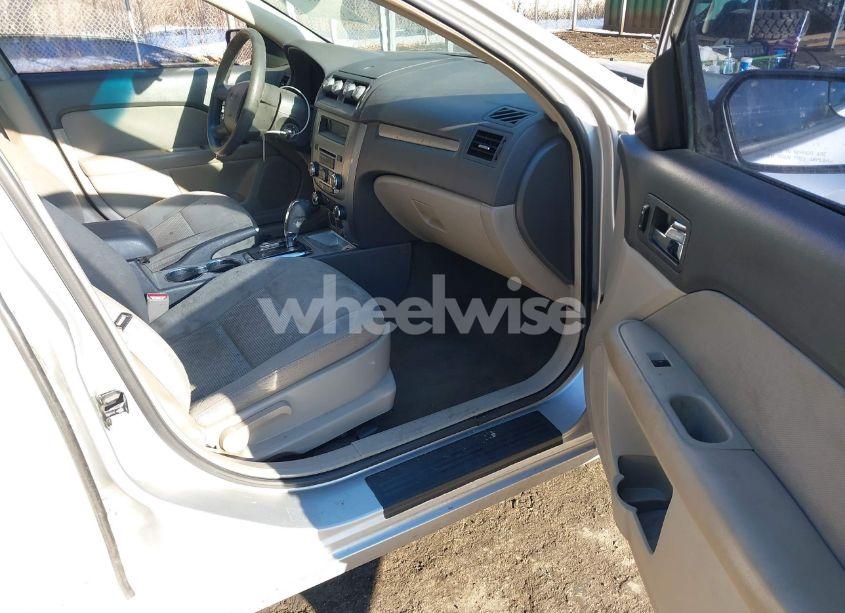 Photo 5 of 2012 Ford Fusion S (VIN 3FAHP0GA3CR126361)