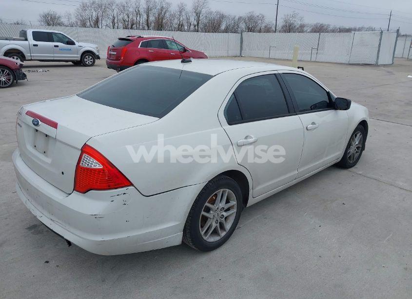 Photo 4 of 2012 Ford Fusion S (VIN 3FAHP0GA3CR205268)