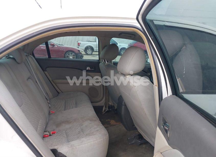 Photo 8 of 2012 Ford Fusion S (VIN 3FAHP0GA3CR205268)