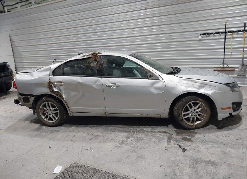 Photo 12 of 2012 Ford Fusion S (VIN 3FAHP0GA3CR426496)