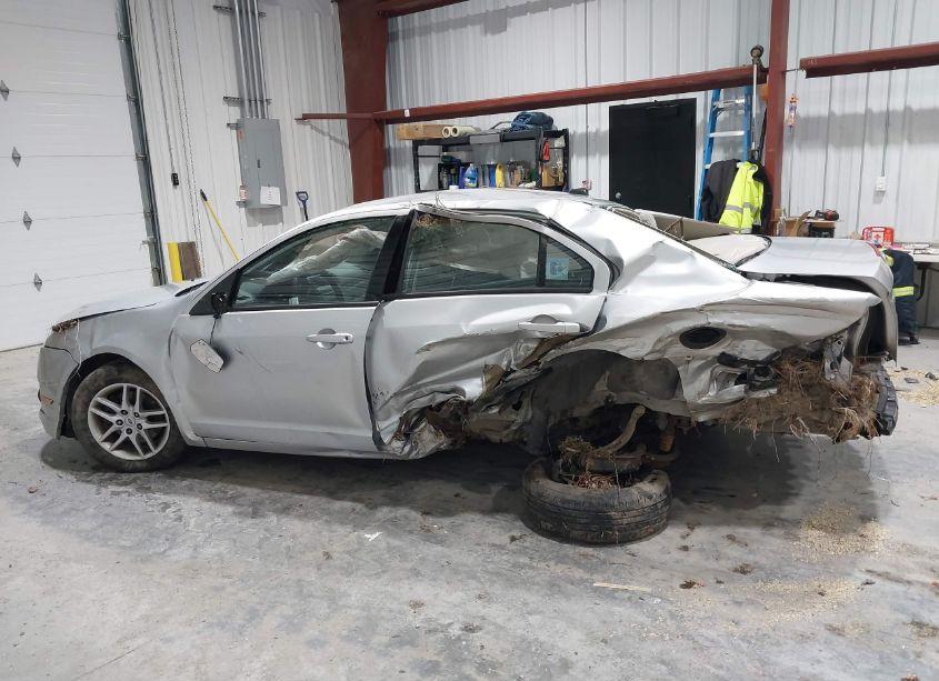 Photo 13 of 2012 Ford Fusion S (VIN 3FAHP0GA3CR426496)